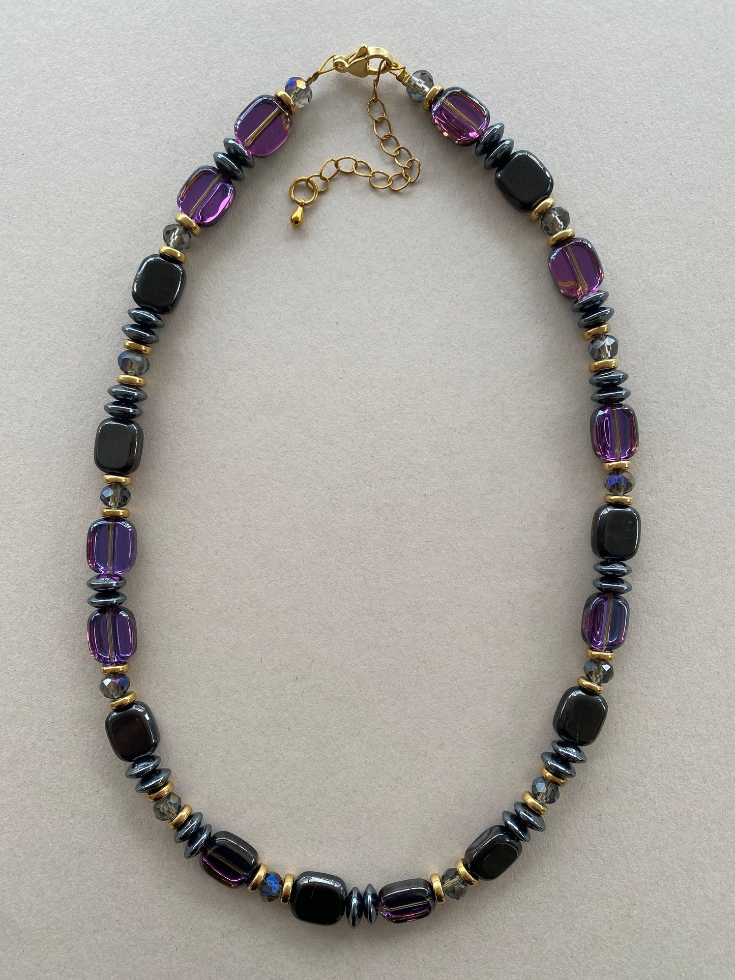 Gist Hematite, Glass & crystal coloured necklace in purple and gunmetal