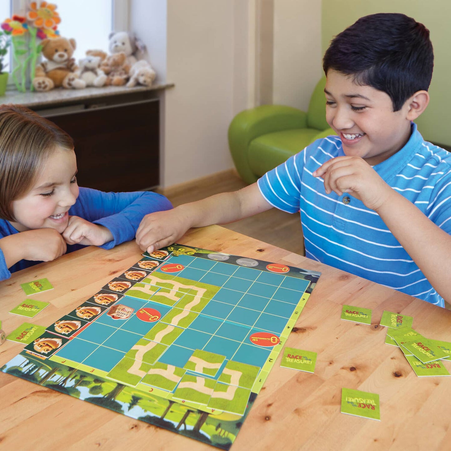 Cooperative Game - Peaceable Kingdom Race To The Treasure