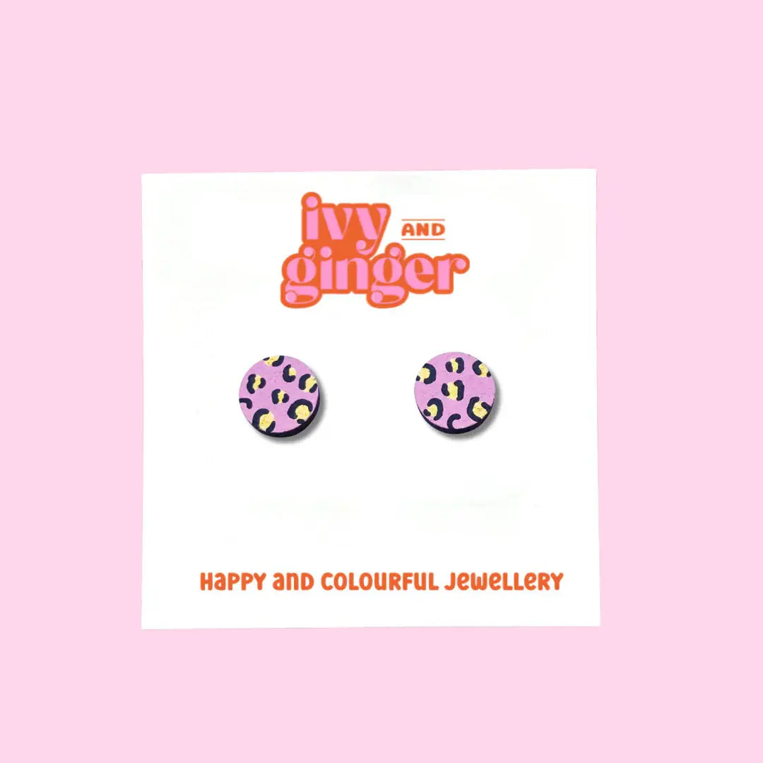 Mini leopard print circle stud earrings in pink and gold