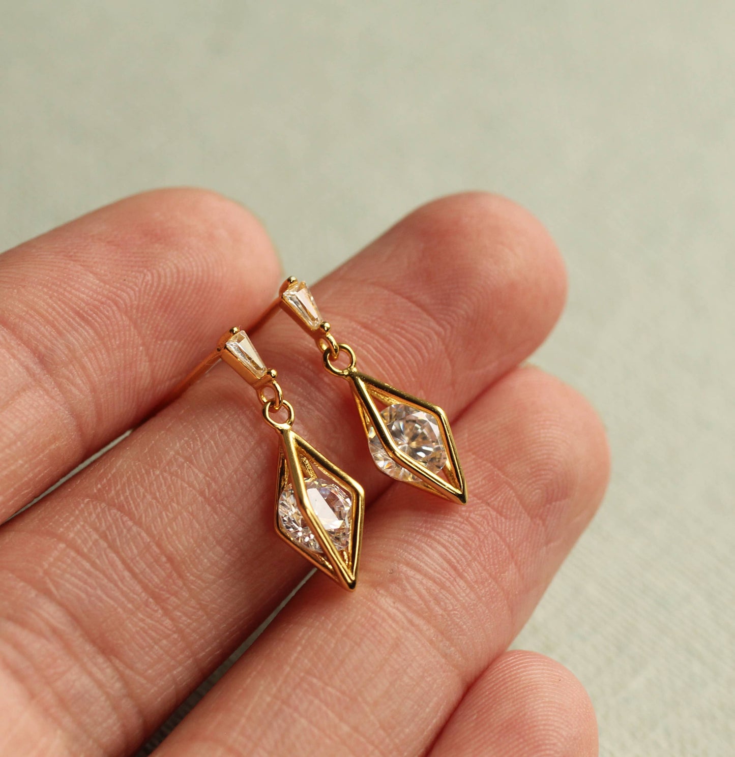 Rhombus Geometric Jewel Earrings : Linen Presentation Card