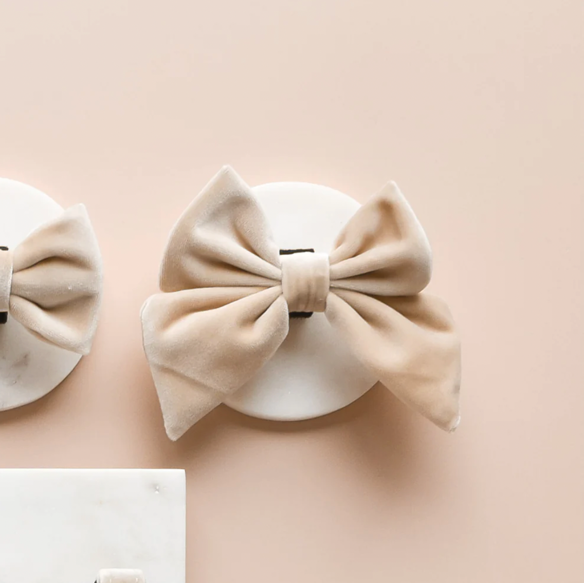Cocopup LUXE Velvet Sailor Bow Tie - Champagne