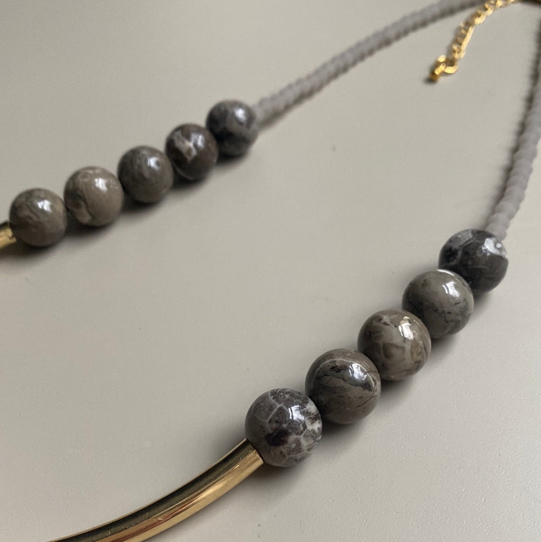 Gist Jewellery Natural Fossil Coral and Frosted Glass Necklace - Grey