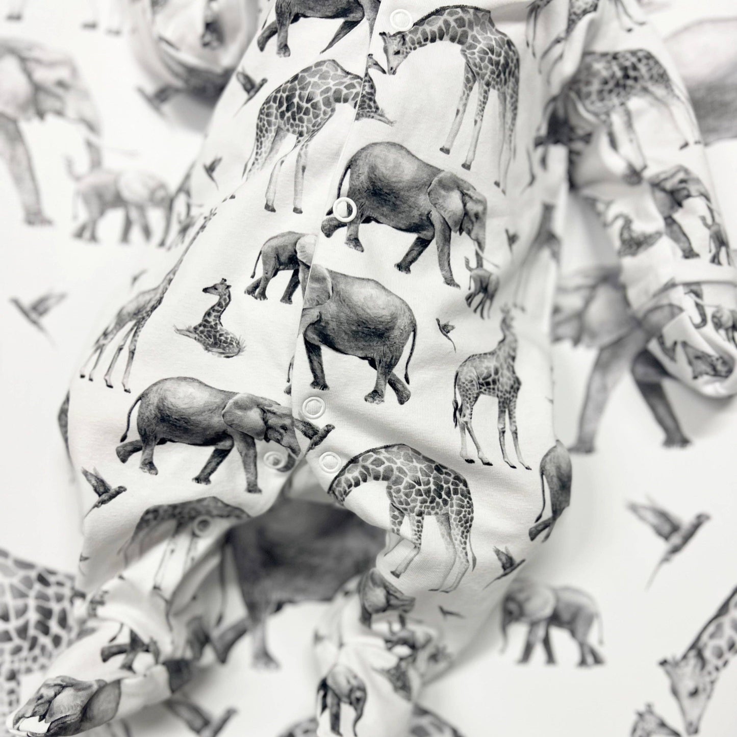 Safari cotton sleepsuit: 6-12 M