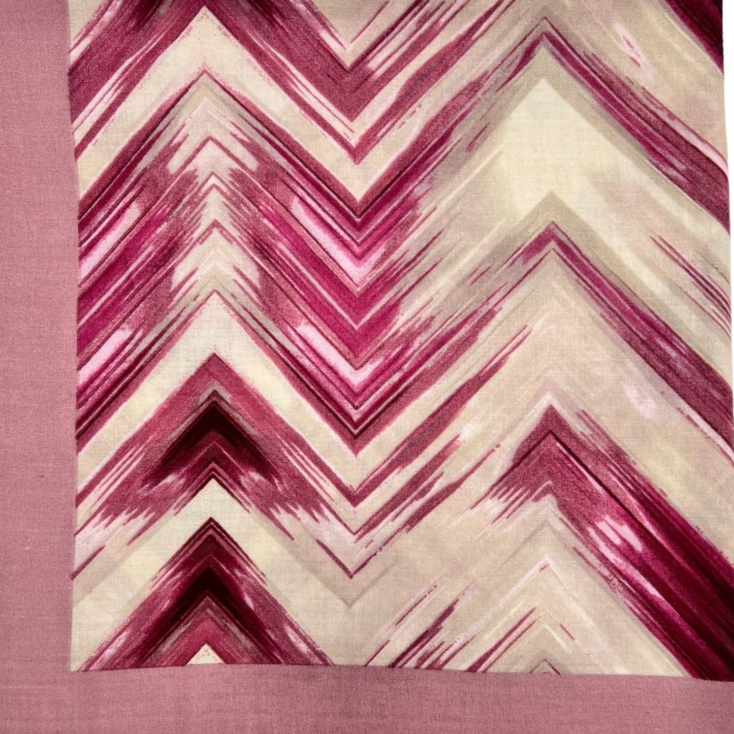 Herringbone print of medium weight scarf: Green