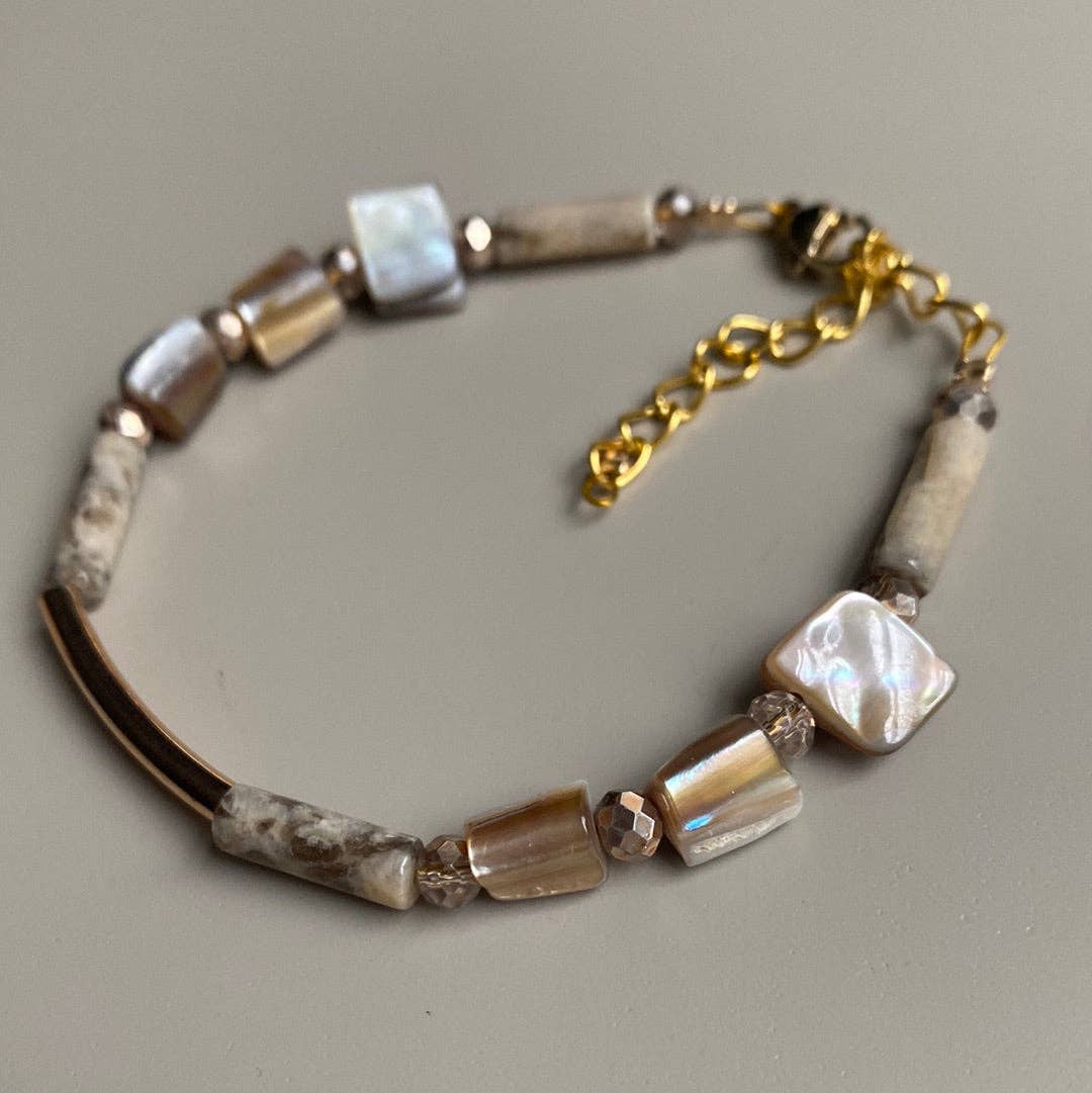 Gist Shell and Gemstone column bracelet - Cream, Pearl