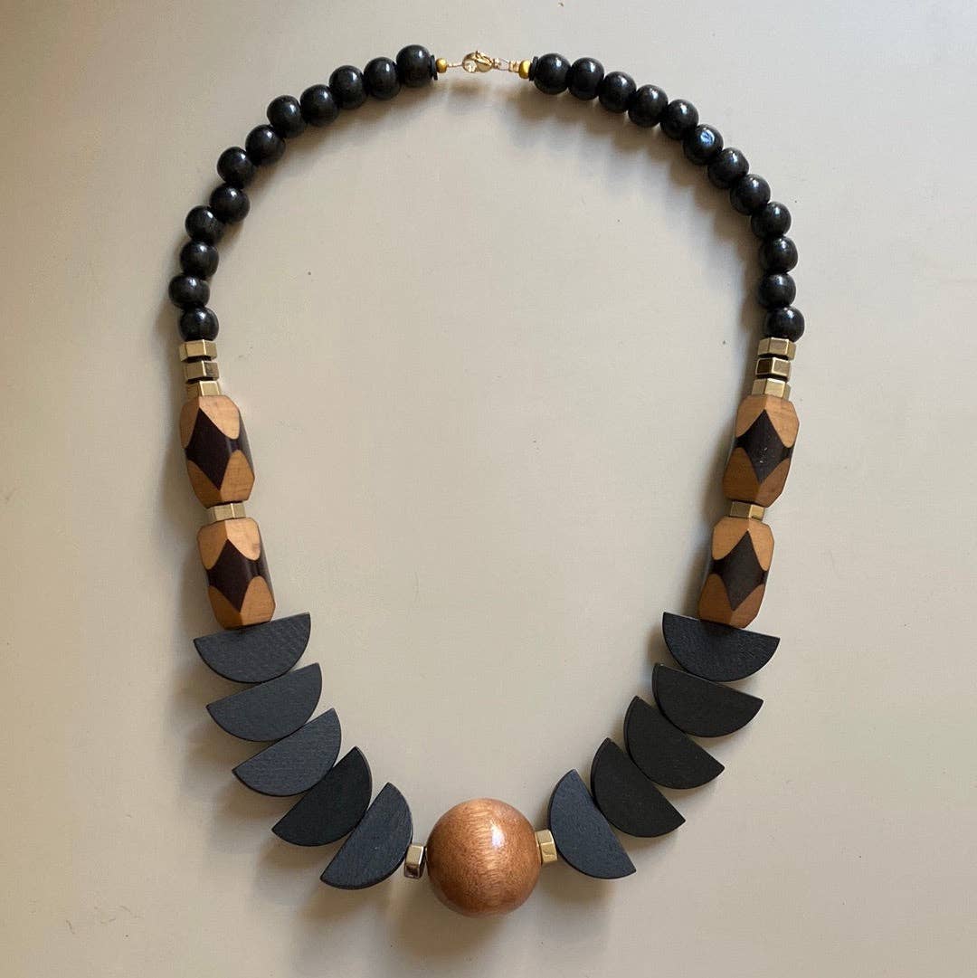 Gist - Statement necklace, Hematite, painted wood and acrylic