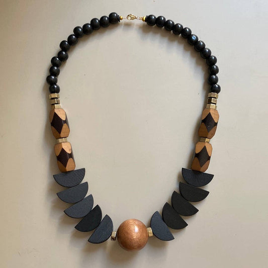 Gist - Statement necklace, Hematite, painted wood and acrylic