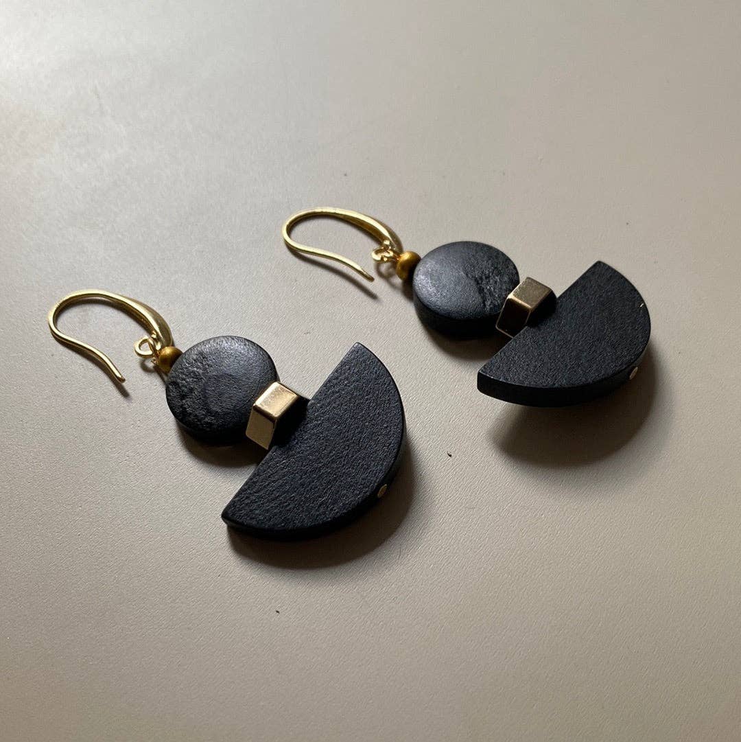 Gist Lightweight statement earrings, painted wood and gold plated hematite