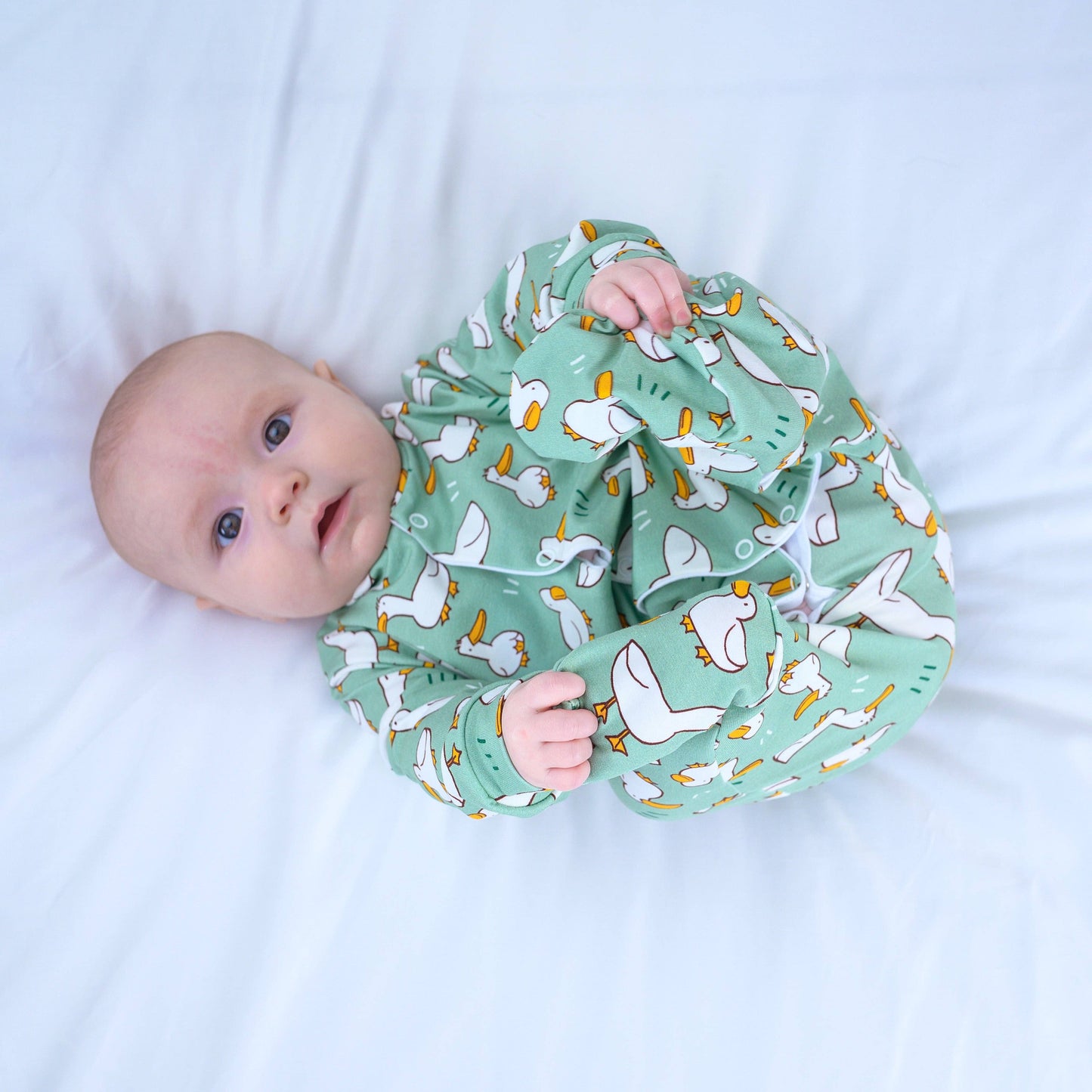 Dancing ducks cotton sleepsuit: 0-3 M