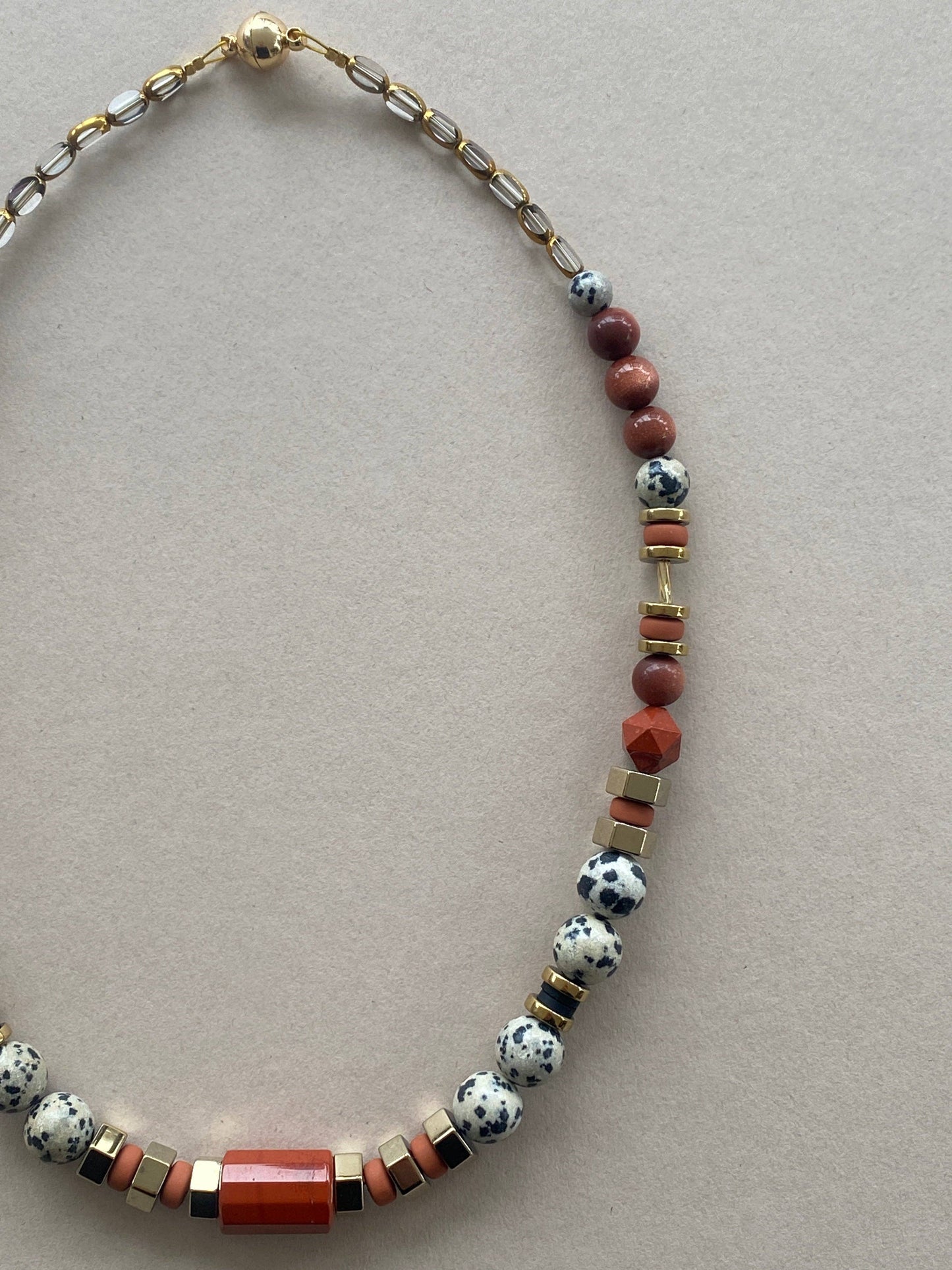 Gist - Dalmatian Jasper & Sandstone barrel necklace