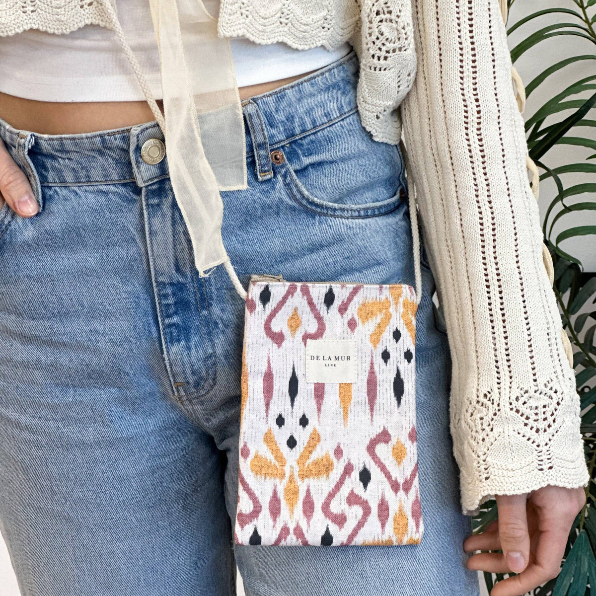 Petra Mobile Bag