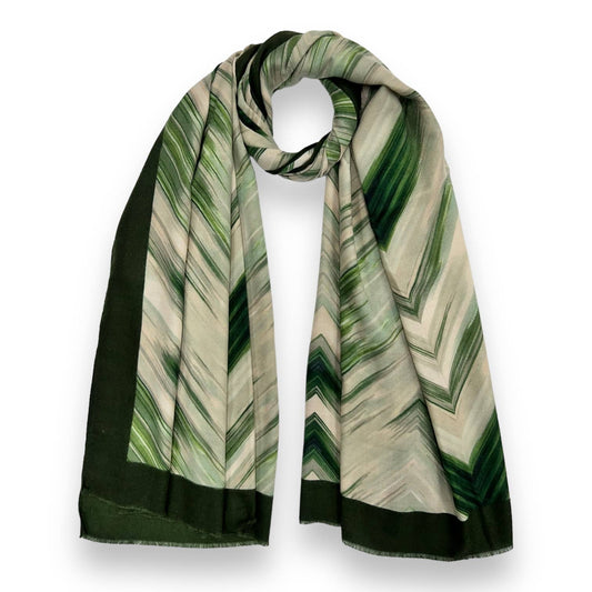 Herringbone print of medium weight scarf: Green