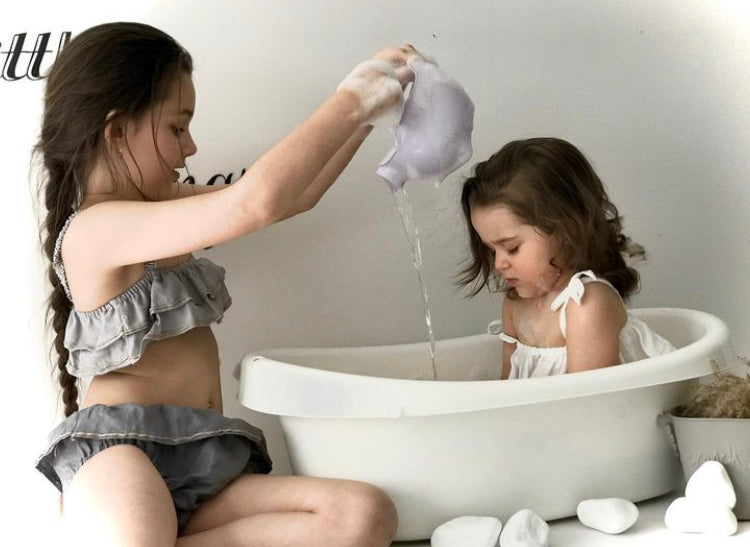 Scrunch Watering Cans: Pale Lavender Purple