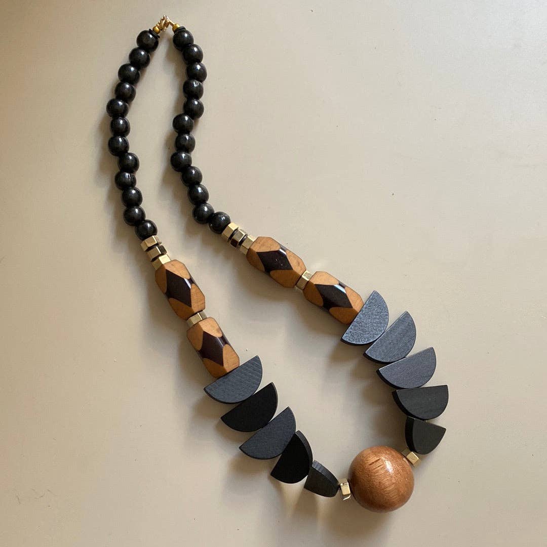 Gist - Statement necklace, Hematite, painted wood and acrylic